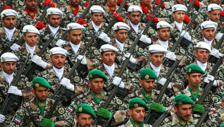 İran adım adım savaşa…