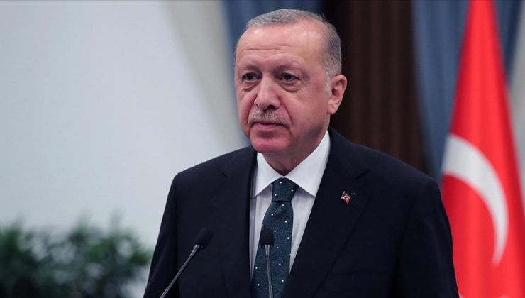 Erdoğan: “Ülkemizi kuzeyimizdeki ve güneyimizdeki kanlı çatışmaların tarafı haline getirmek isteyen savaş baronlarına müsaade etmedik”