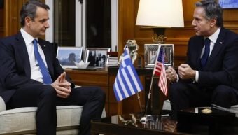 ABD Dışişleri Bakanı Blinken yarın Girit Adası’nda Yunanistan Başbakanı Miçotakis ile görüşecek