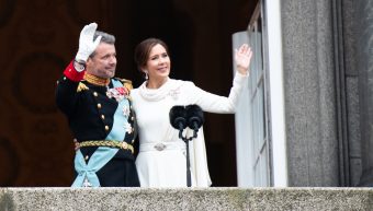 Danimarka Kraliçesi II. Margrethe’in görevini bırakmasının ardından tahta oğlu Frederik geçti