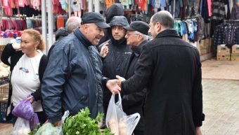 Halkın Partisi Güzelyurt Açık Pazarı’nı ziyaret etti