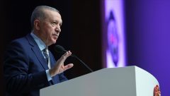 TC Cumhurbaşkanı Erdoğan: “Türkiye Cumhuriyeti ihaneti ve terörü kimsenin yanına kar bırakmaz”