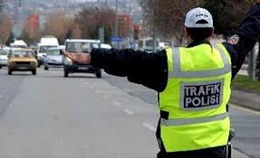 Trafik denetimleri… 304 sürücü rapor edildi, 17 araç trafikten men edildi, 2 sürücü tutuklandı