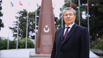 Başbakan Ünal Üstel, Azerbaycan’ın başkenti Bakü’de temaslarda bulundu