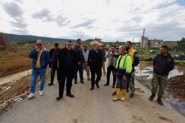 Cumhurbaşkanı Ersin Tatar, Geçitköy’ü ziyaret etti