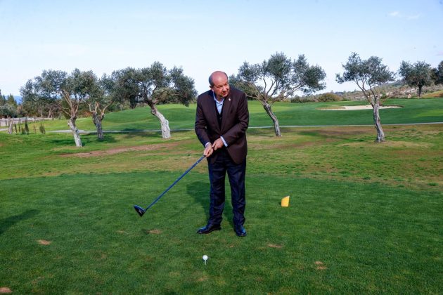 Cumhurbaşkanı Ersin Tatar, golf kupası ödül törenine katıldı