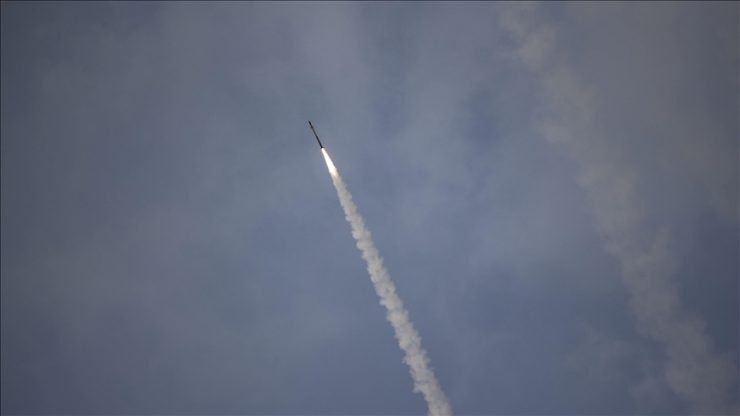Lübnan’dan İsrail’in kuzeyine 8 roket fırlatıldı