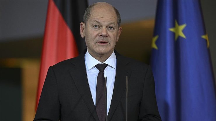 Scholz, Almanya ve Avrupa’nın kendini etkili savunması için daha fazla çaba gerektiğini belirtti