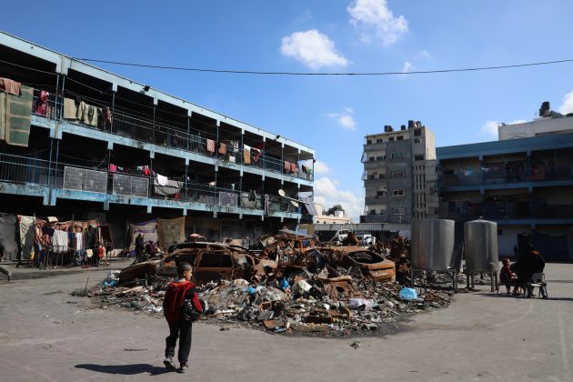 UNRWA: Nasır Hastanesinde yerinden edilmiş 10 bin Filistinli ve 300 sağlık çalışanı bulunuyor