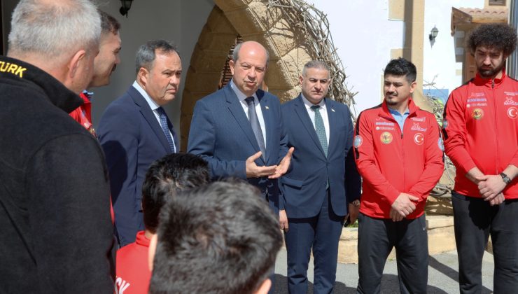 Cumhurbaşkanı Tatar, TSK Rehabilitasyon Merkezi Tekerlekli Sandalye Basketbol Takımı sporcularını ve teknik heyeti kabul etti