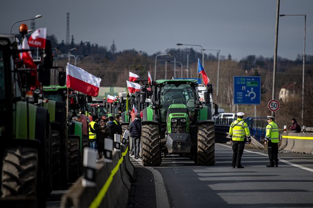 Çekya’da çiftçiler, hükümetin tarım politikalarını yine protesto etti
