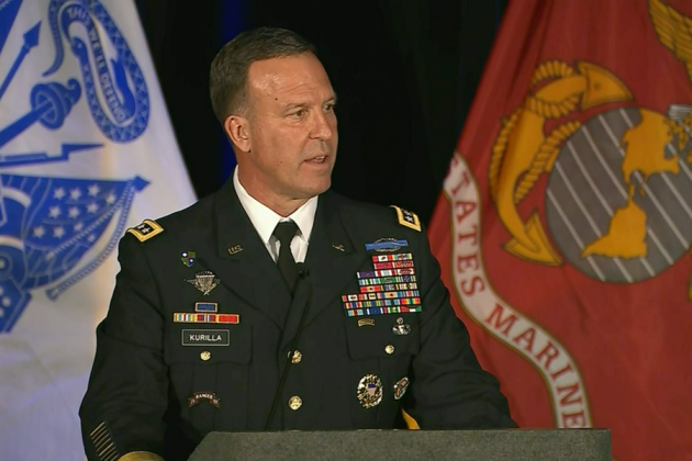 CENTCOM Komutanı Kurilla, Orta Doğu’daki ABD ve koalisyon güçlerinin üslerini ziyaret etti