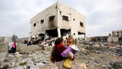İsrail’in Gazze’ye saldırılarında 14 bin Filistinli çocuk hayatını kaybetti