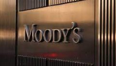 Moody’s, New York Community Bank’ın kredi notunu düşürdü