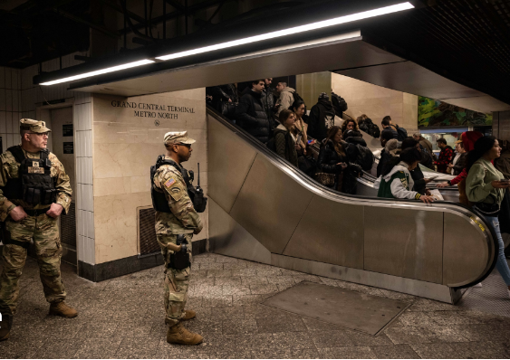 New York metrosunda artan suçlarla etkin mücadele için ulusal muhafızlar sahaya indi