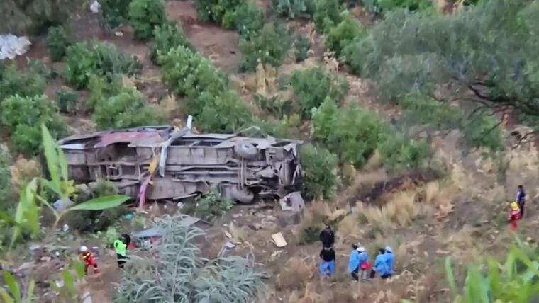 Peru’da otobüsün uçuruma yuvarlanması sonucu 23 kişi öldü