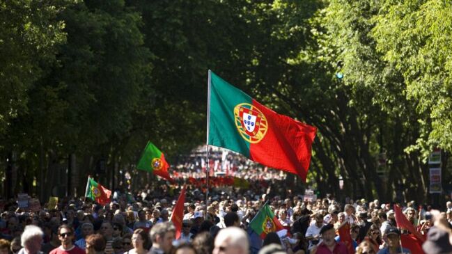 Portekiz, diktatörlüğün sona erdiği Karanfil Devrimi’nin 50. yılını kutladı