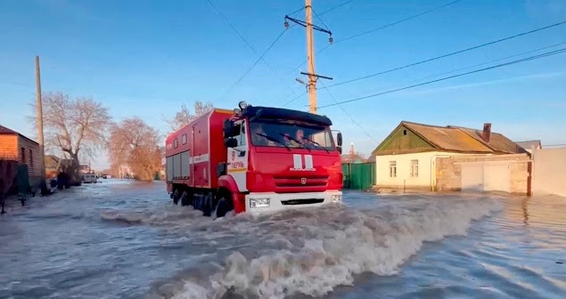 Rusya’daki sellerde su altında kalan ev sayısı 10 bin 550’ye çıktı