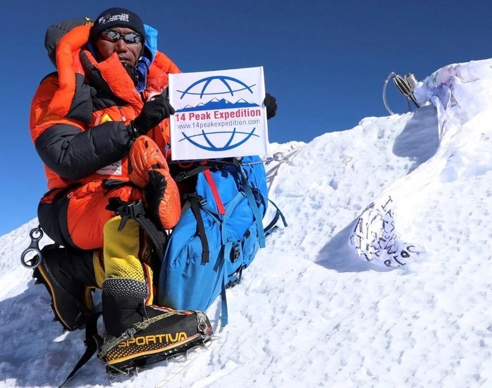 Nepalli dağcı Kami Rita, 29. kez Everest’in zirvesine tırmanarak dünya rekoru kırdı
