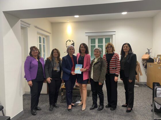 Hayatımıza Değer Katan Kadınlarımız sergininin dördüncüsü için sponsorluk anlaşması yapıldı