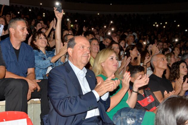 Cumhurbaşkanı Ersin Tatar ve Sibel Tatar, Girne Arkın Group Fest’teydi